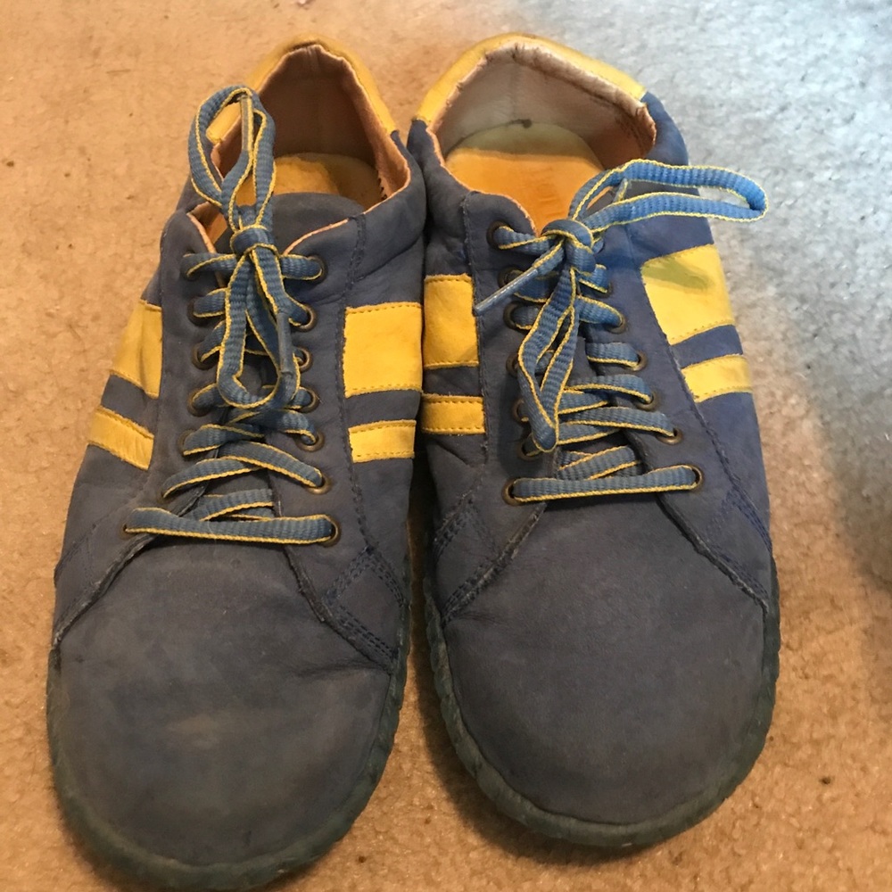 Born sneakers